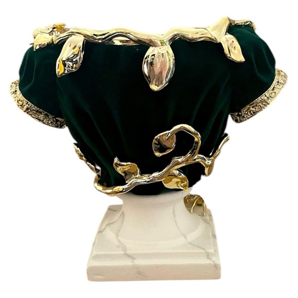 BATH and BODY WORKS Retired Ivy Bust Green and Gold 3 Wick Candle Holder - Picture 3 of 3